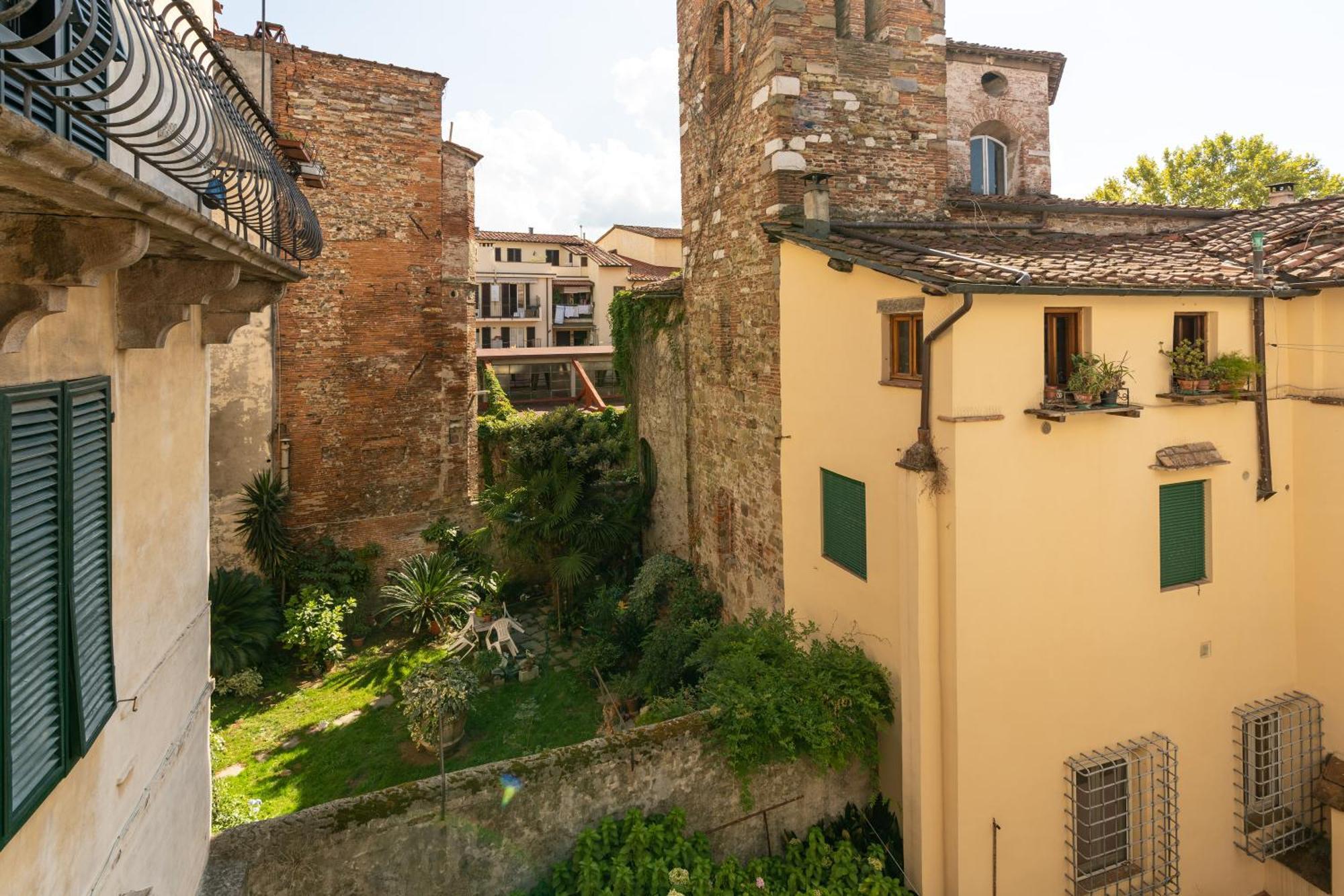 Historic Apt In The Center Of Lucca With Balcony 아파트 외부 사진