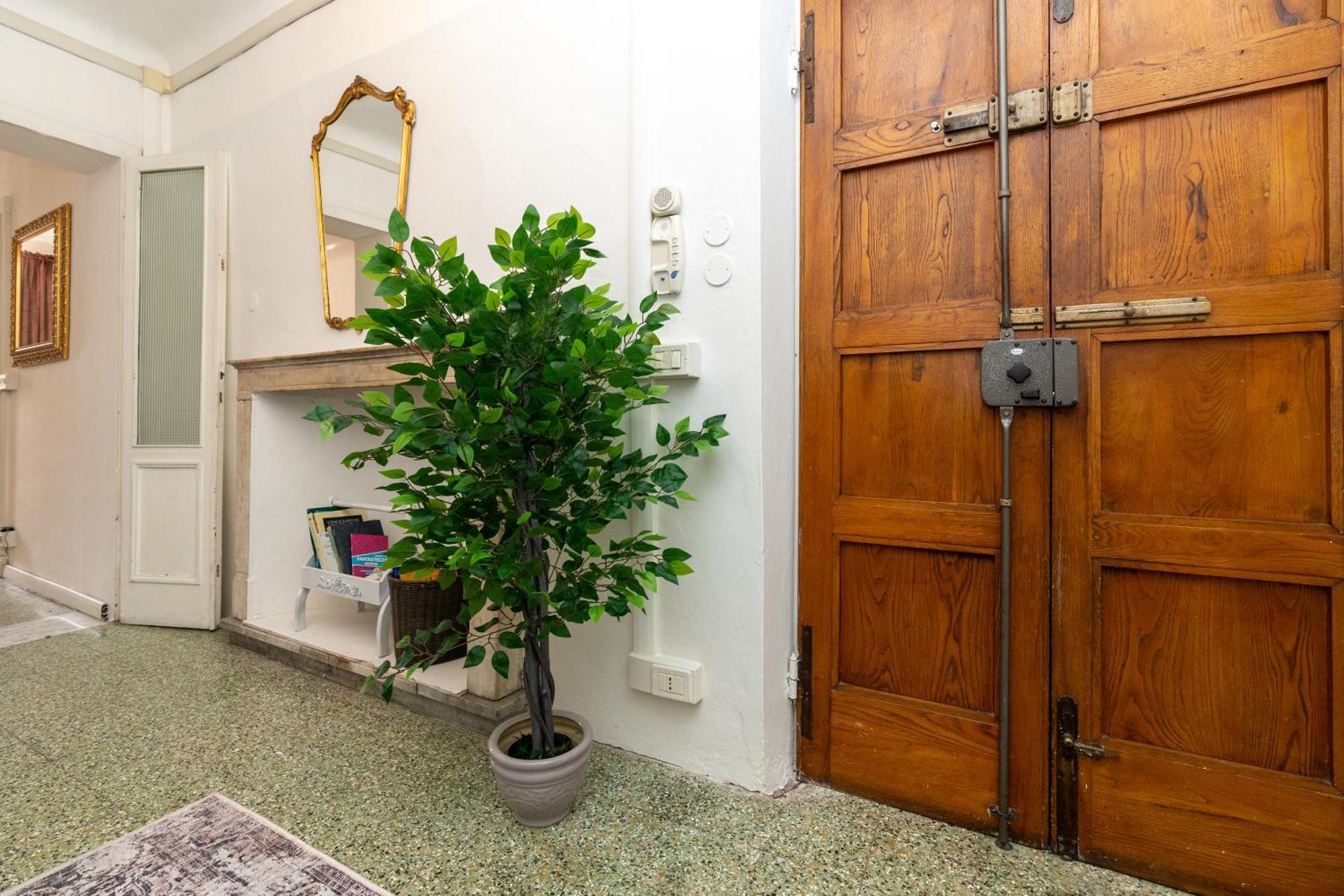 Historic Apt In The Center Of Lucca With Balcony 아파트 외부 사진